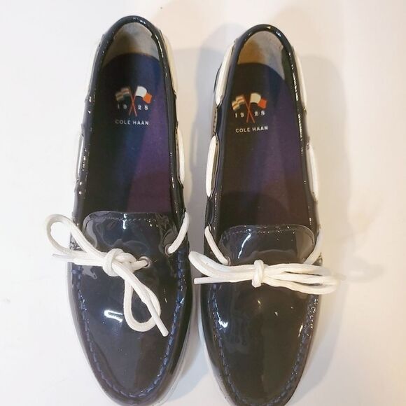 COLE HAAN Patent Leather Boat Shoes Navy Blue - Picture 2 of 4
